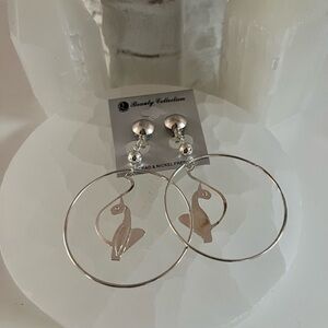 Lightweight cat hoop clip earrings